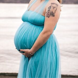 Gorgeous blue maternity photo shoot/baby shower dress size medium
